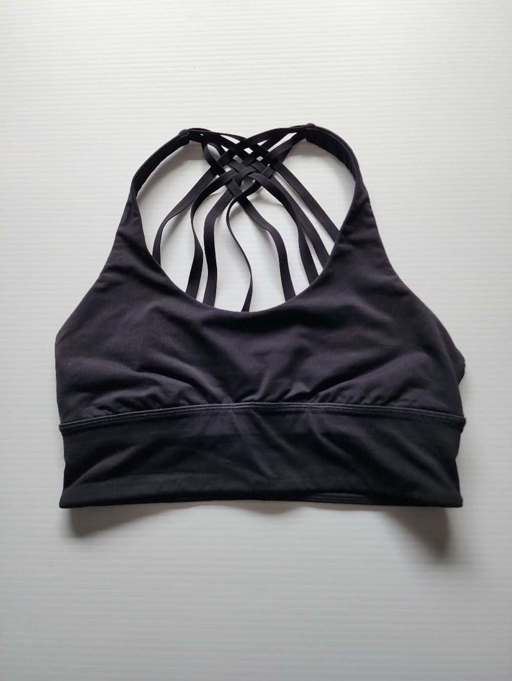 Lululemon Free To Be Moved Bra- Size 8 - EUC - Black